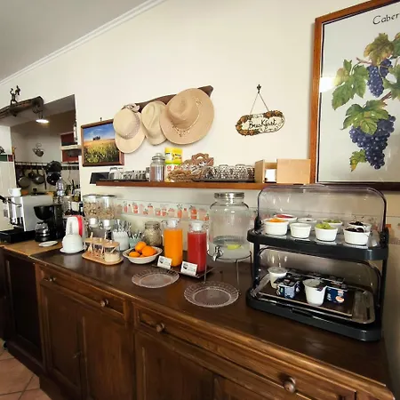 La Valle Dei Casali Boutique Bed & Breakfast 4*
