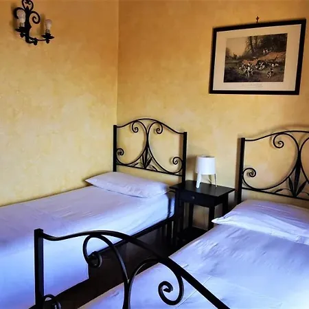 Frühstückspension La Valle Dei Casali Com 3*