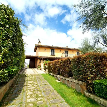 Frühstückspension La Valle Dei Casali Com