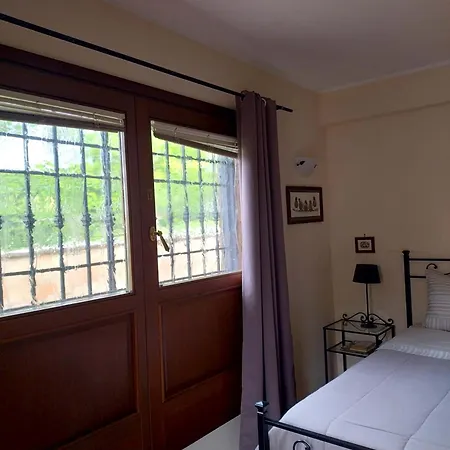 La Valle Dei Casali Com Frühstückspension Rom